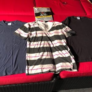 4 shirt pack. 3 short sleeve. 1 long sleeve.